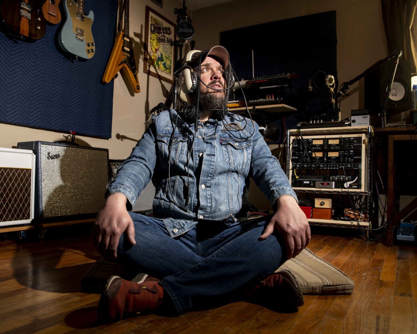 Entertainer: Travis Yost 01